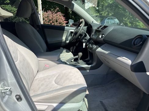Used 2010 Toyota RAV4 4WD image 27