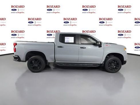 Used 2024 Chevrolet Silverado 1500 LT Trail Boss w/ LT Trail Boss Premium Package AWD/4WD image 9