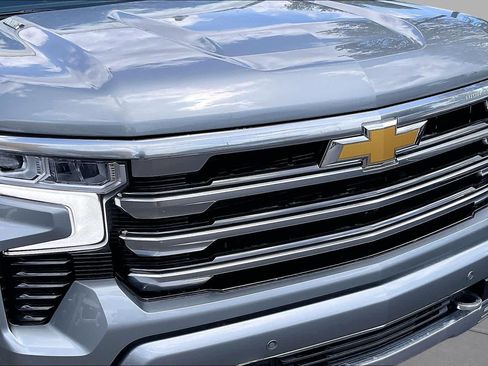 Used 2026 Chevrolet Silverado 1500 High Country w/ High Country Premium Package AWD/4WD image 56