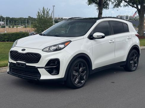 Used 2021 Kia Sportage S image 2