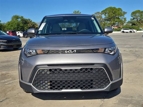 New 2025 Kia Soul LX image 3