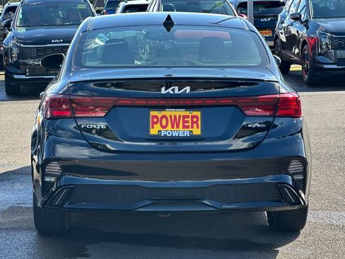 Used 2022 Kia Forte GT-Line w/ GT-Line Premium Package image 5