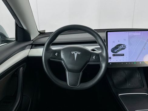 Used 2021 Tesla Model 3 Long Range image 16