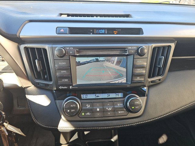 Used 2015 Toyota RAV4 XLE FWD image 11