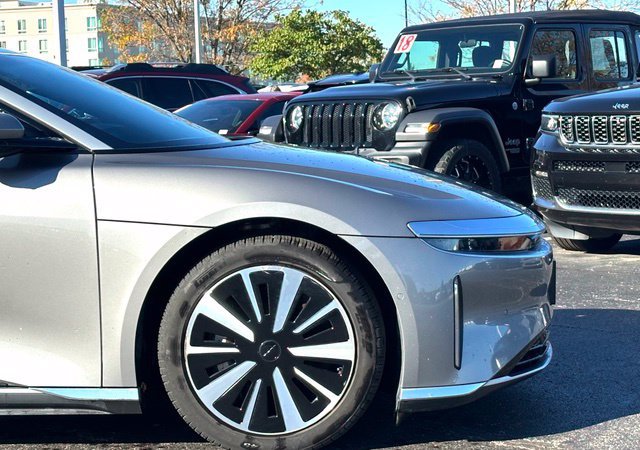 Used 2023 Lucid Air Touring AWD/4WD image 12