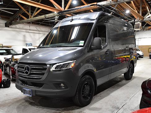 Used 2023 Mercedes-Benz Sprinter 2500 image 3