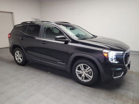 Used 2022 GMC Terrain SLE w/ Driver Convenience Package image 11