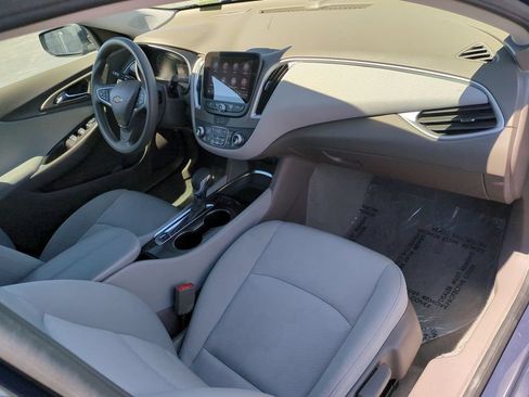 Used 2025 Chevrolet Malibu LT FWD image 32