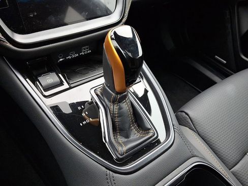 Used 2025 Subaru Outback Wilderness w/ Wilderness Package image 15