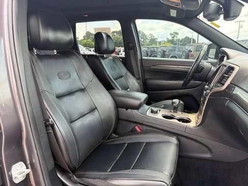 Used 2014 Jeep Grand Cherokee Overland AWD/4WD image 22