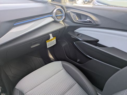 New 2026 Chevrolet Trax LT w/ Driver Confidence Package FWD image 11