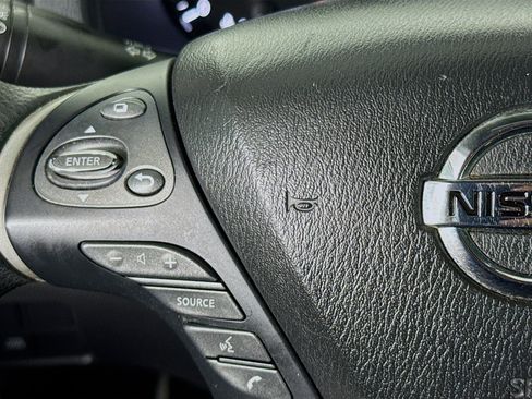 Used 2020 Nissan Pathfinder S AWD/4WD image 11
