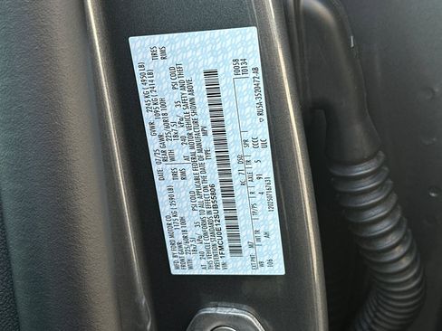 New 2025 Ford Escape Base w/ PHEV Premium Package image 28