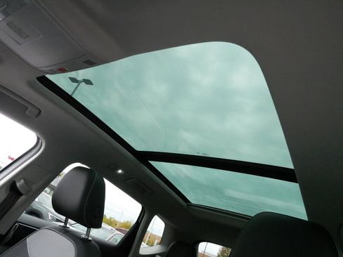 Certified 2024 Volkswagen Taos SEL image 34