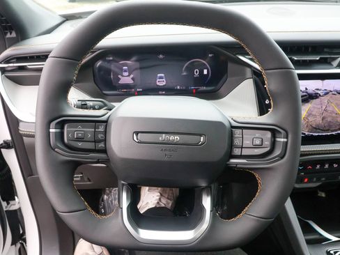 New 2026 Jeep Cherokee Overland AWD/4WD image 30