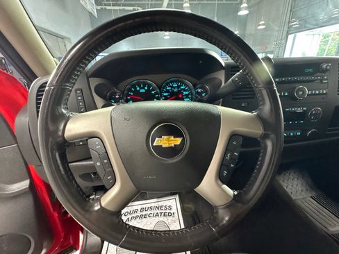 Used 2011 Chevrolet Silverado 2500 LT w/ Interior Plus Package AWD/4WD image 15