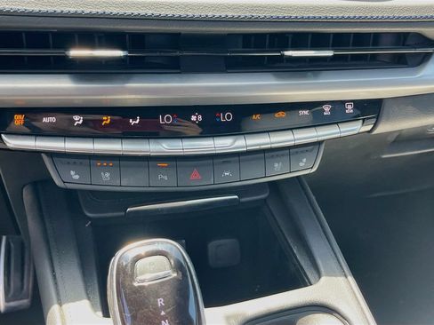 Used 2024 Cadillac XT4 Sport FWD image 16