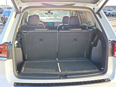 New 2026 Volkswagen Atlas SE image 6