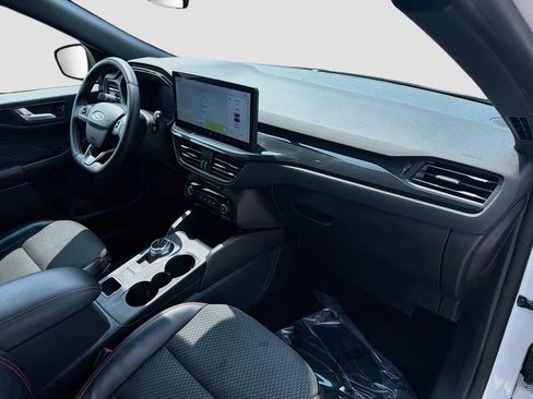 Used 2023 Ford Escape ST-Line w/ Tech Pack #1 AWD/4WD image 30