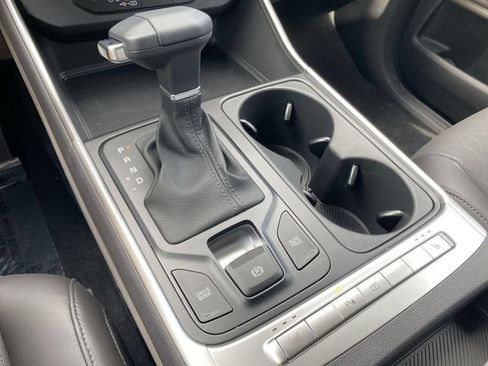 New 2026 Kia Carnival FWD image 21