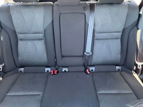Used 2025 Nissan Rogue SV AWD/4WD image 40