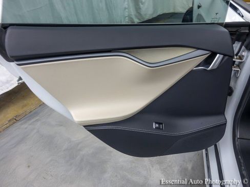 Used 2020 Tesla Model S Performance image 35
