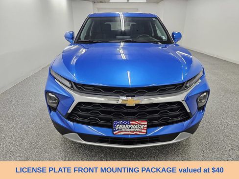 Used 2026 Chevrolet Blazer LT FWD image 2