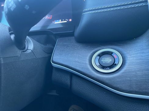 Certified 2024 Jeep Grand Cherokee Limited image 8