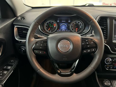 Used 2023 Jeep Cherokee Altitude Lux image 12