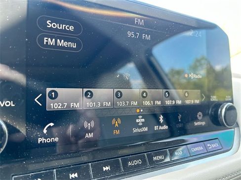 Used 2021 Nissan Rogue SL w/ Premium Package image 20