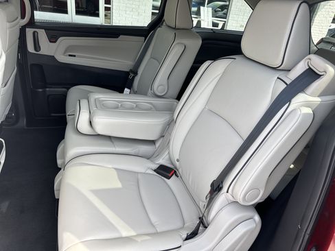 Used 2026 Honda Odyssey Touring image 9