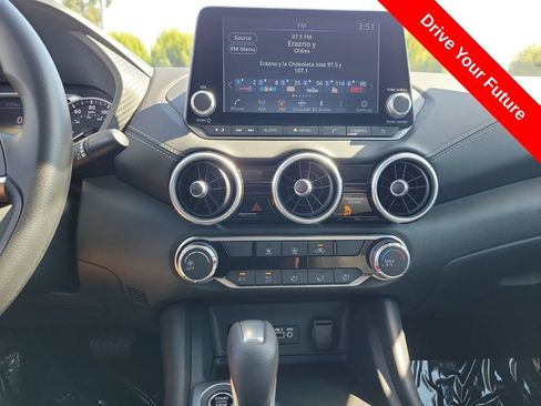 Used 2025 Nissan Sentra SV FWD image 15