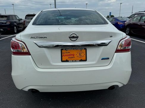 Used 2013 Nissan Altima 2.5 S FWD image 4