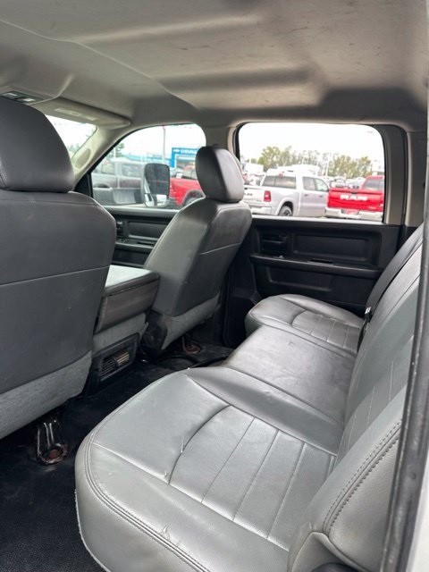 Used 2016 RAM 3500 Tradesman w/ Chrome Appearance Group AWD/4WD image 34