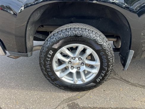 Certified 2022 Chevrolet Silverado 1500 LT w/ Safety Package image 9