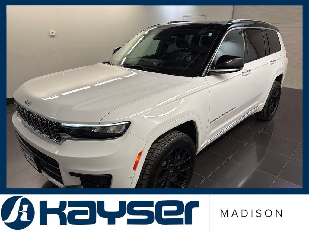 Used 2021 Jeep Grand Cherokee L Summit w/ Advanced Protech Group IV AWD/4WD image 3