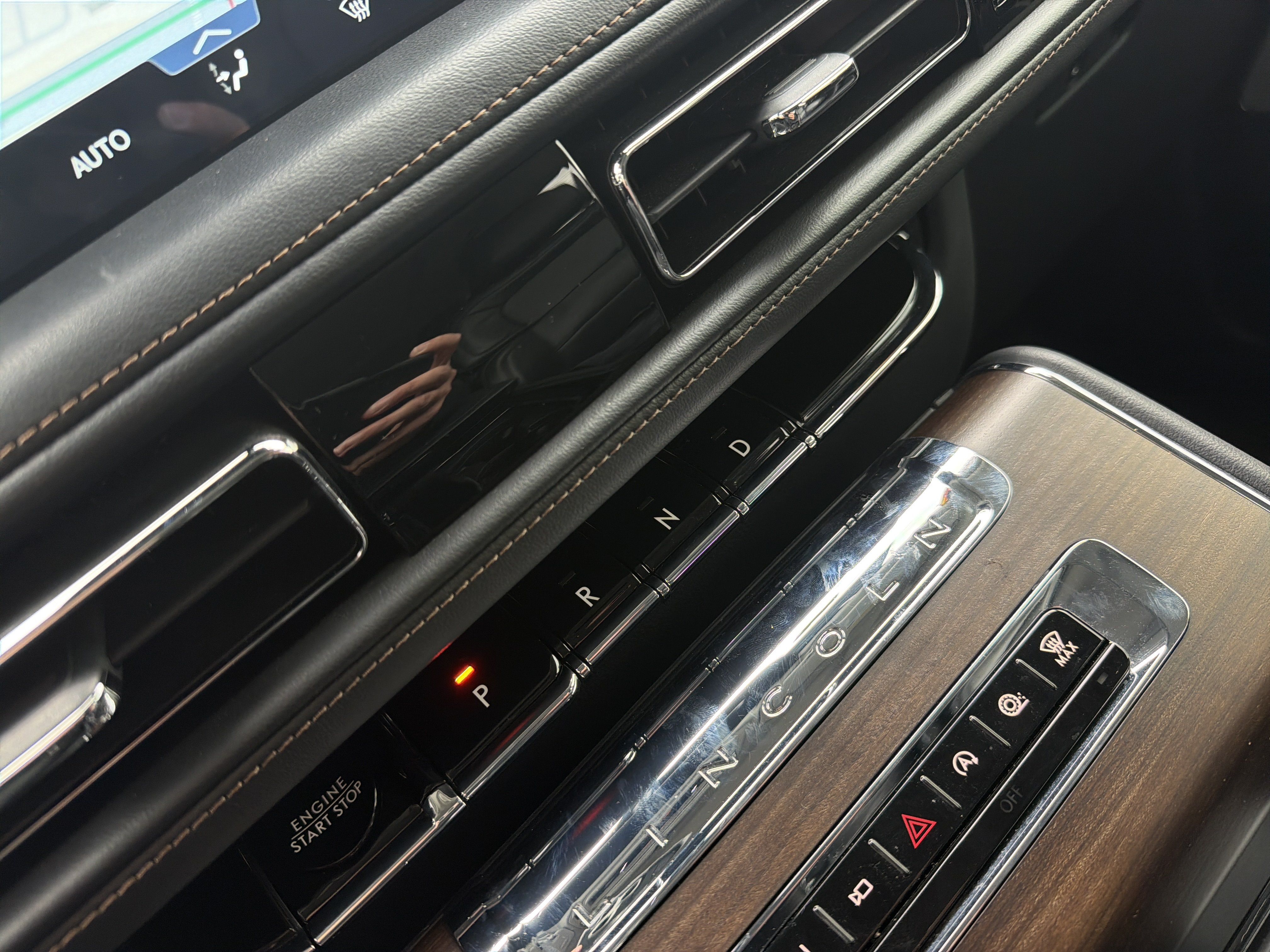 Used 2025 Lincoln Aviator Reserve w/ Equipment Group 201A AWD/4WD image 26