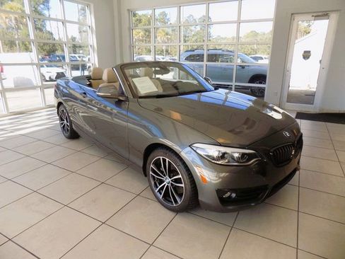 Used 2020 BMW 230i Convertible w/ Premium Package image 10