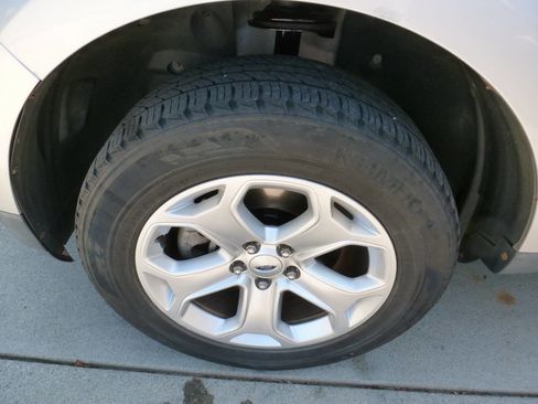 Used 2011 Ford Edge SE w/ 101A Rapid Spec Order Code image 16