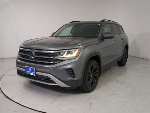 Used 2022 Volkswagen Atlas SE image 1