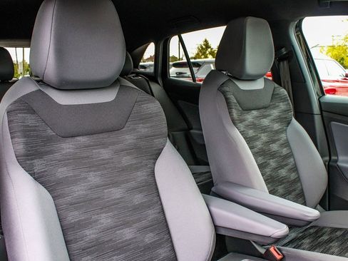 Used 2022 Volkswagen ID.4 Pro image 40