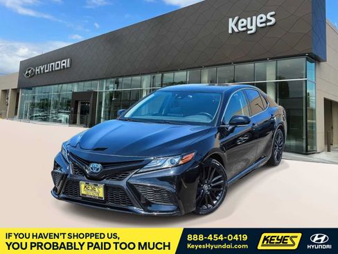 Used 2024 Toyota Camry XSE w/ Cold Weather Package FWD image 1