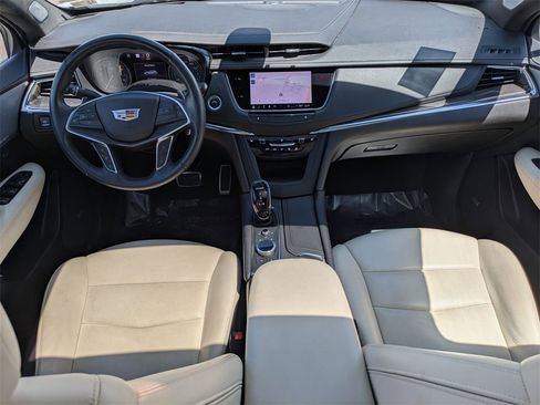 Used 2022 Cadillac XT5 Sportv w/ Technology Package image 22