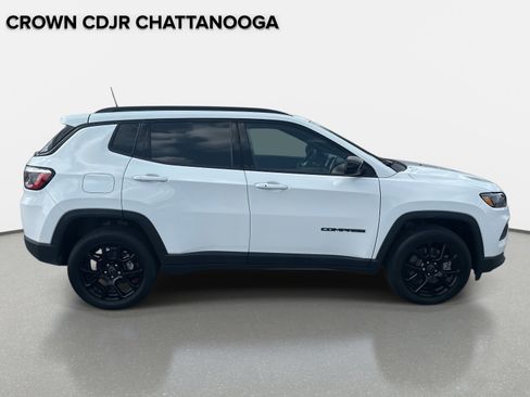 New 2025 Jeep Compass Latitude w/ Sun & Sound Group image 3