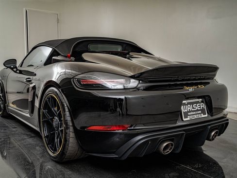 Certified 2025 Porsche 718 Boxster Spyder RS image 33