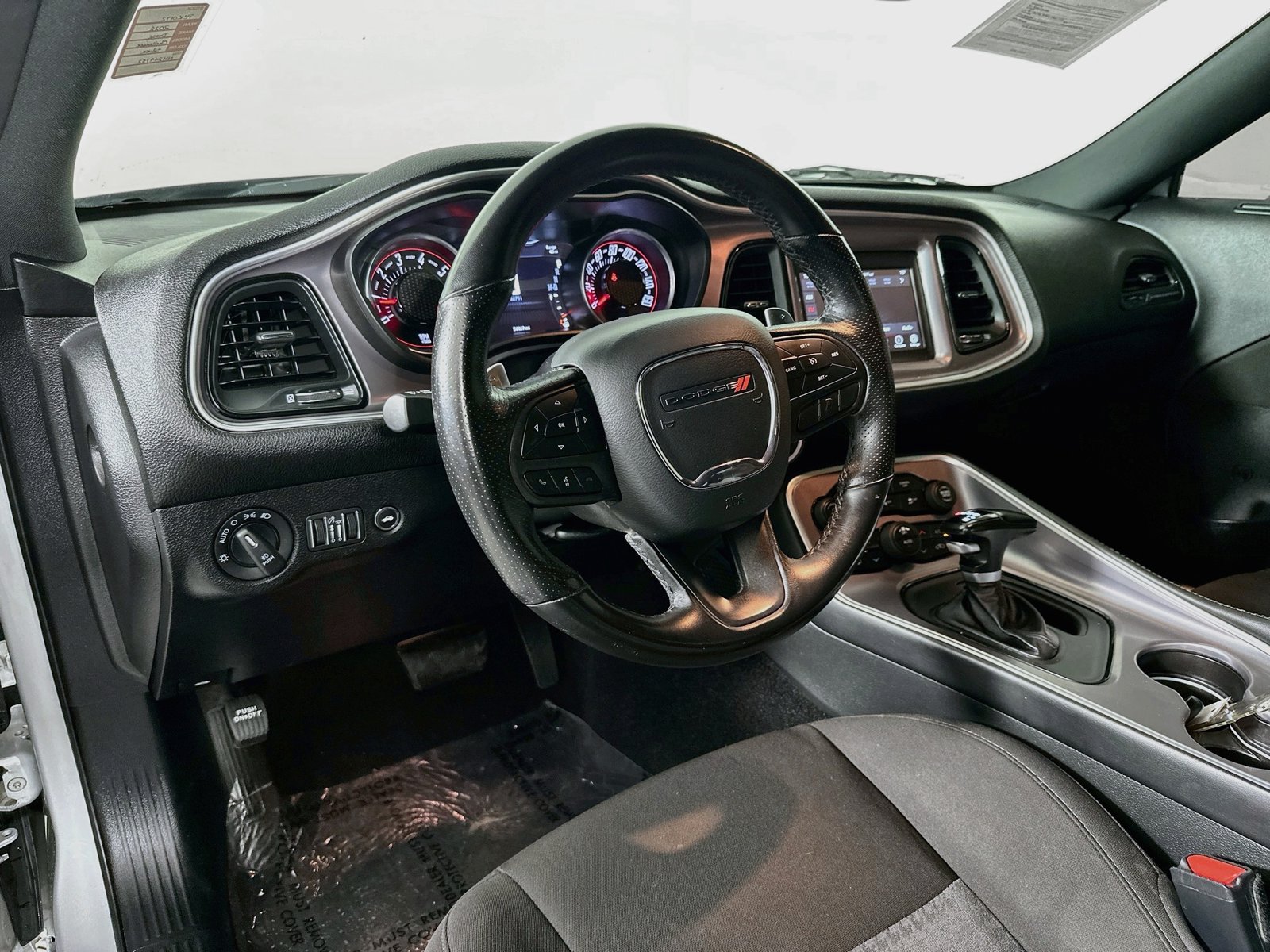 Used 2022 Dodge Challenger GT RWD image 10