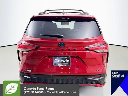 Used 2025 Toyota Sienna XSE w/ XSE Premium Package AWD/4WD image 9