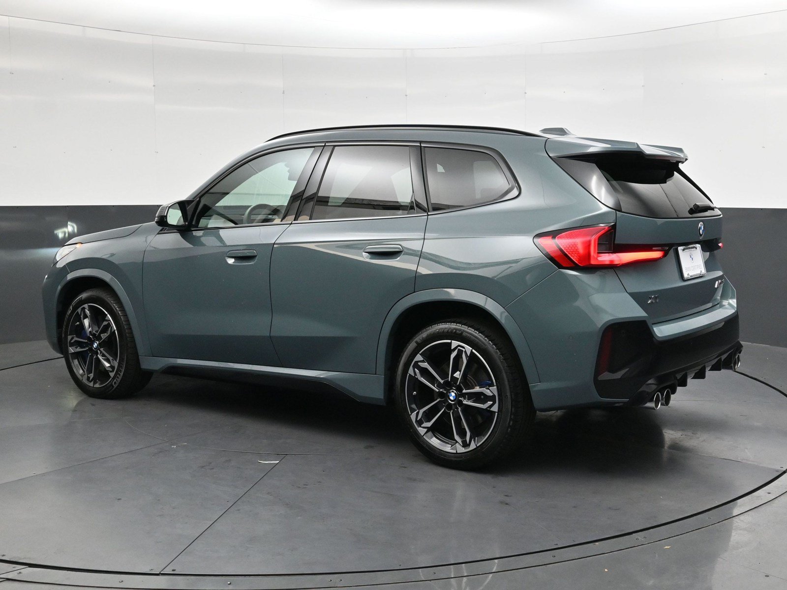 Used 2025 BMW X1 M35i AWD/4WD image 6