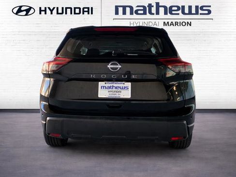 Used 2025 Nissan Rogue SV image 5