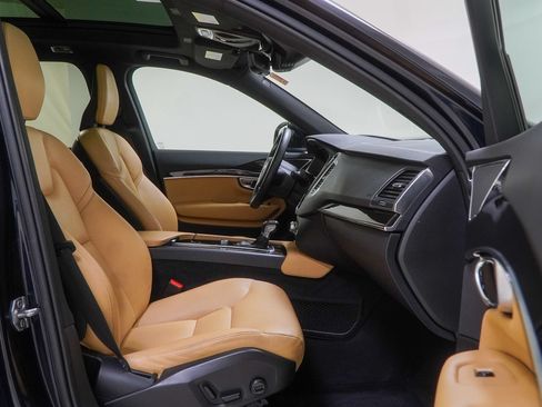 Used 2019 Volvo XC90 T6 Momentum w/ Advanced Package AWD/4WD image 43